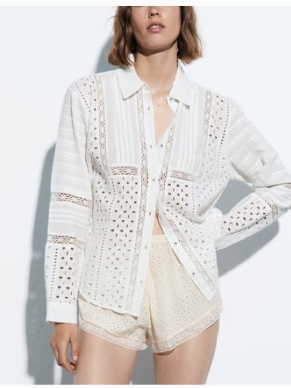 ZARA openwork eye-let white cotton button down blouse Size X-Small